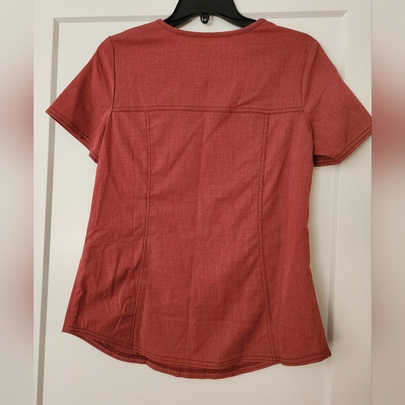 New scrub top - Picture 2 of 3